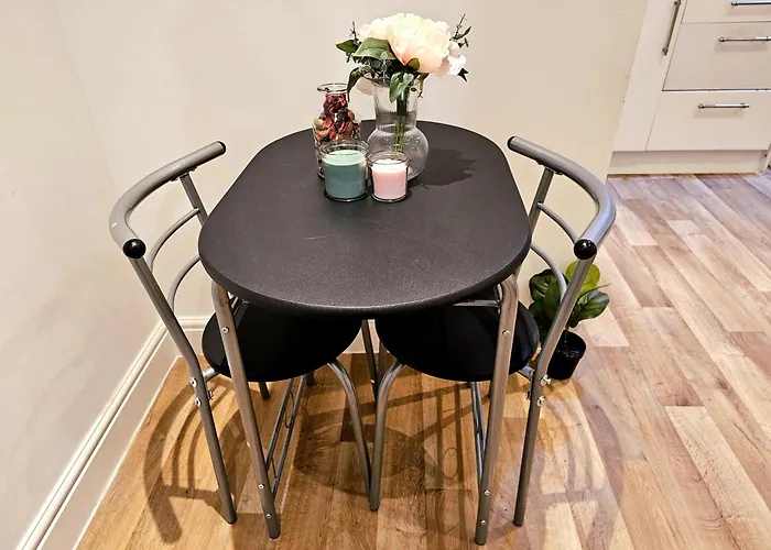 Elegant Spacious London Studio Flat